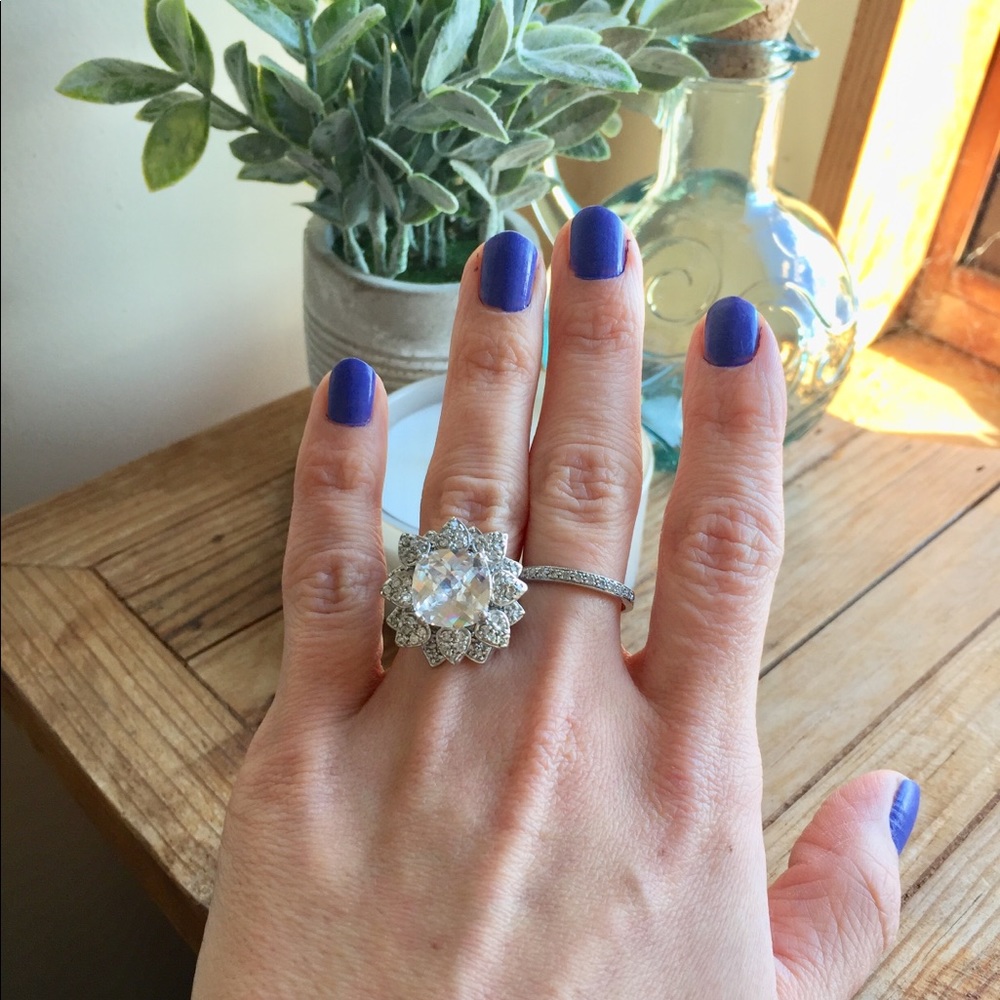 Sterling silver CZ flower ring - Picture 2 of 8